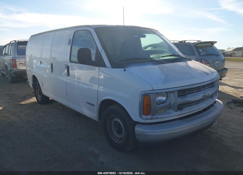 2001 CHEVROLET EXPRESS VIN: 1GCEG15M211145927