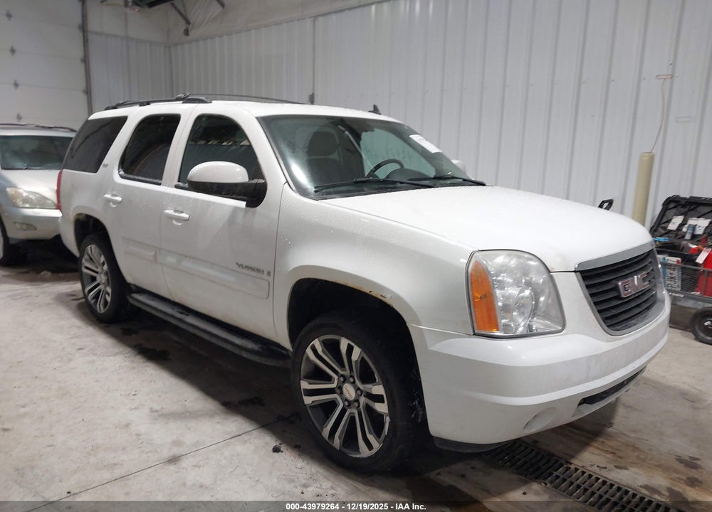 2008 GMC YUKON SLT VIN: 1GKFK130X8R151686