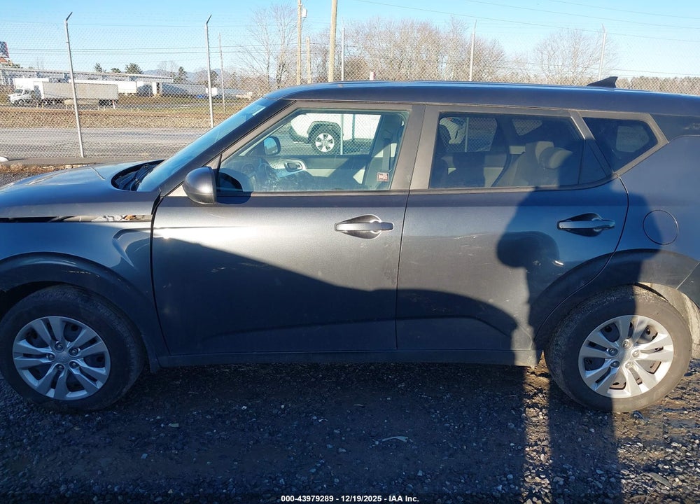 2021 KIA SOUL LX VIN: KNDJ23AU1M7791282