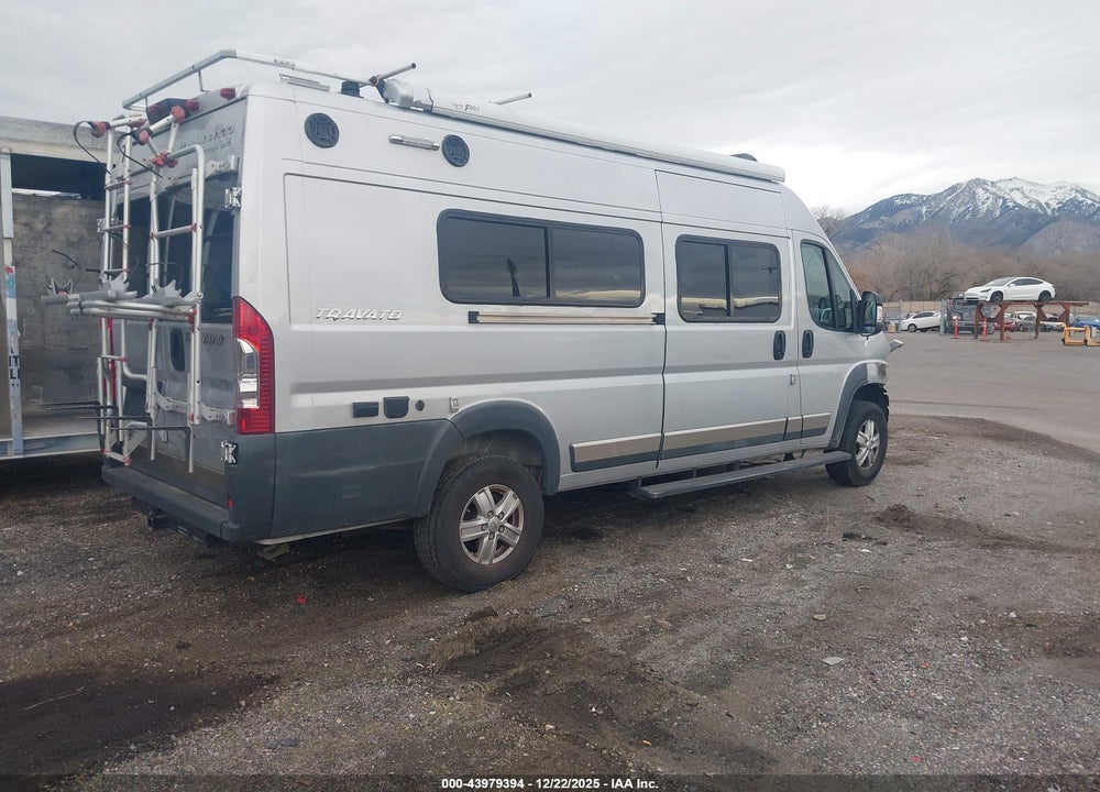 2017 WINNEBAGO TRAVATO VIN: 3C6URVJG3GE123848
