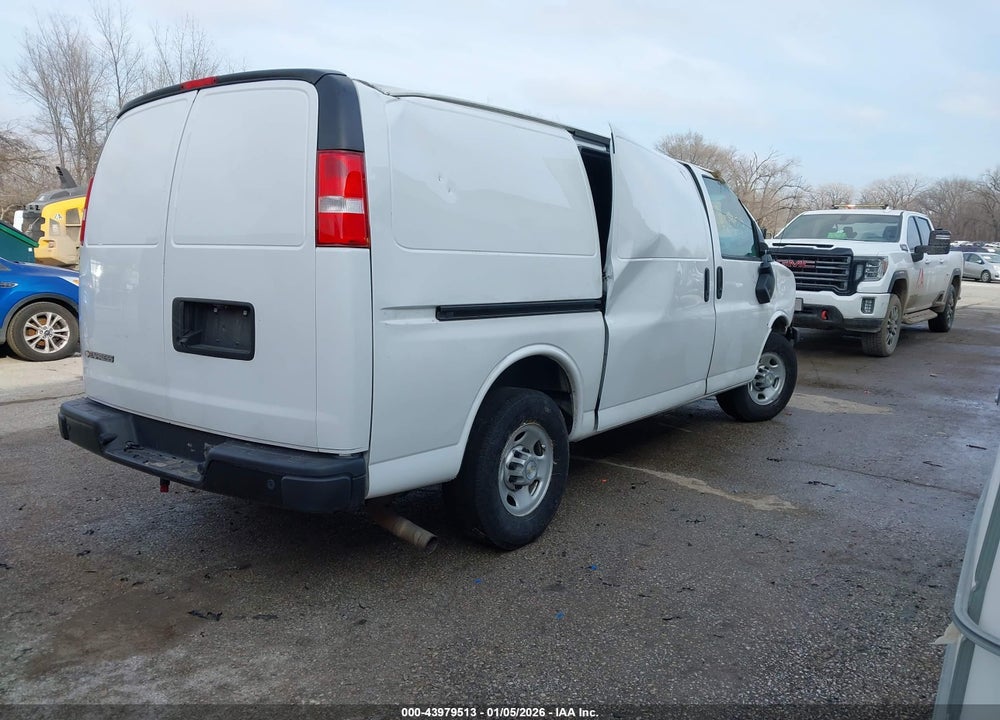 2021 CHEVROLET EXPRESS CARGO RWD 2500 REGULAR WHEELBASE WT VIN: 1GCWGAFP1M1176054