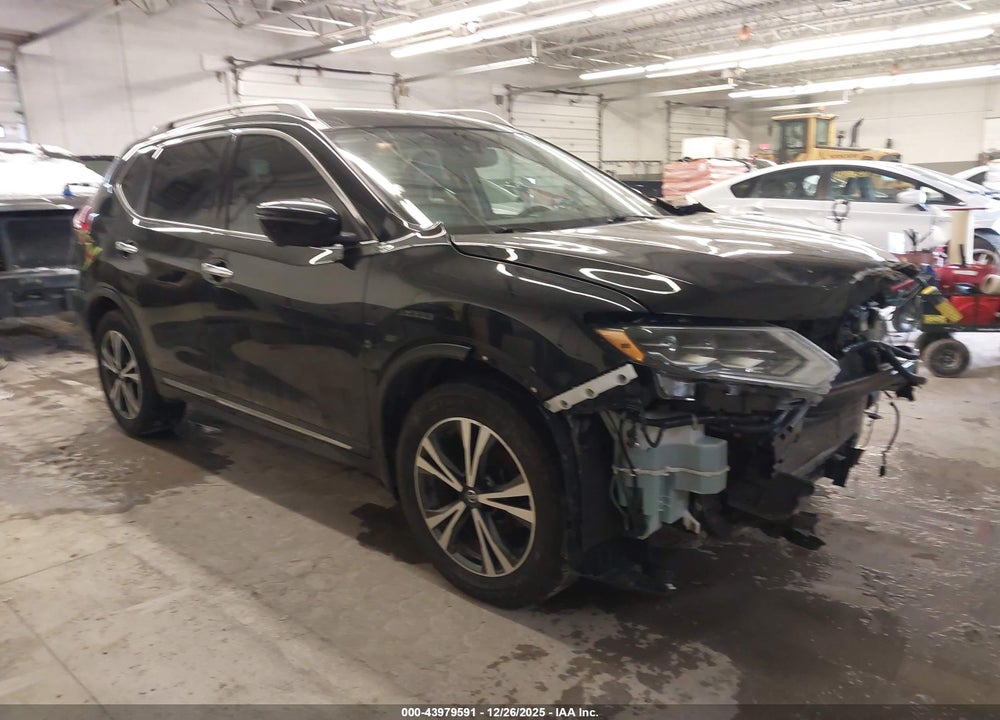 2017 NISSAN ROGUE SL VIN: 5N1AT2MT3HC881150