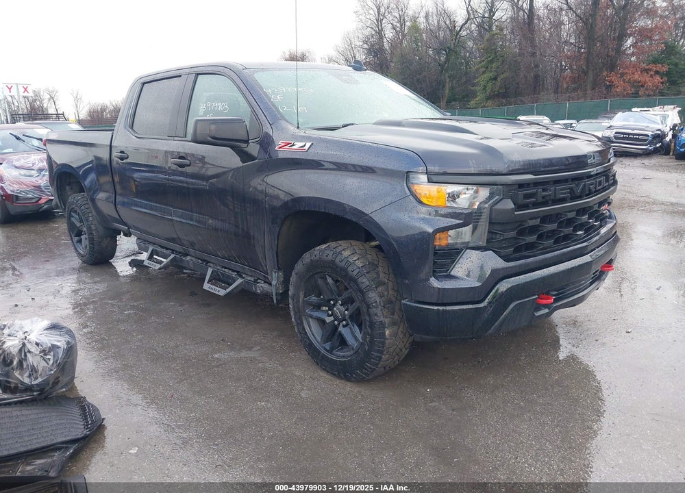 2022 CHEVROLET SILVERADO 1500 4WD  STANDARD BED CUSTOM TRAIL BOSS VIN: 3GCPDCED1NG563223