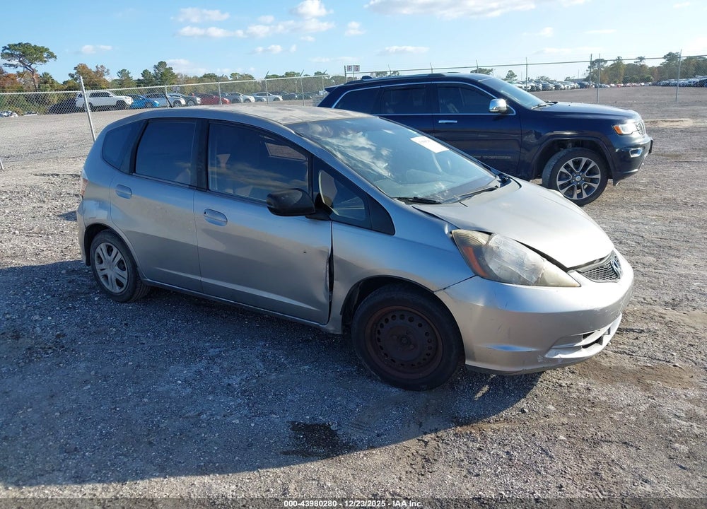 2010 HONDA FIT VIN: JHMGE8H24AC005527