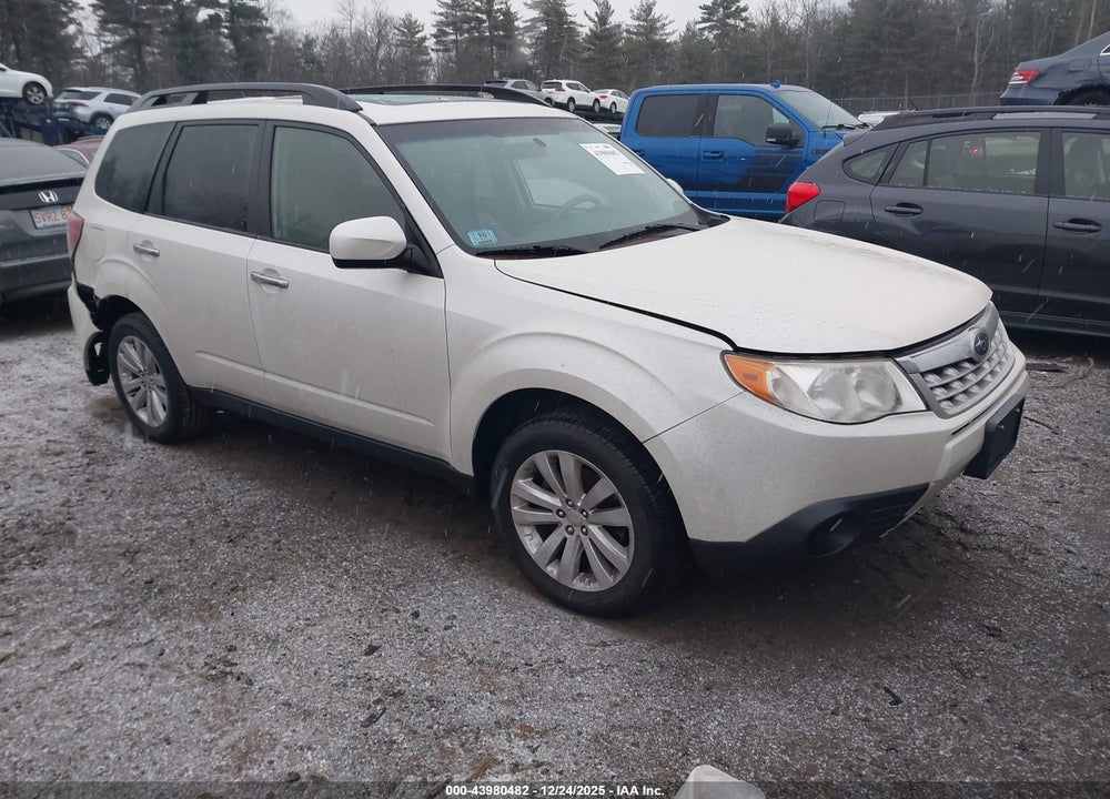 2012 SUBARU FORESTER 2.5X PREMIUM VIN: JF2SHADC4CH422503