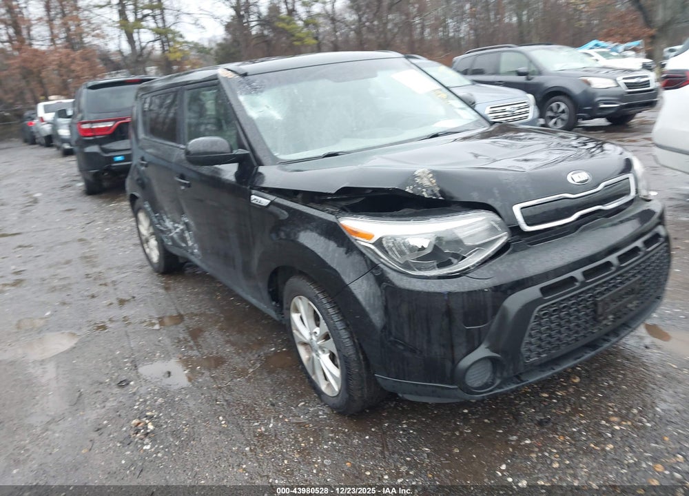 2015 KIA SOUL + VIN: KNDJP3A5XF7181992