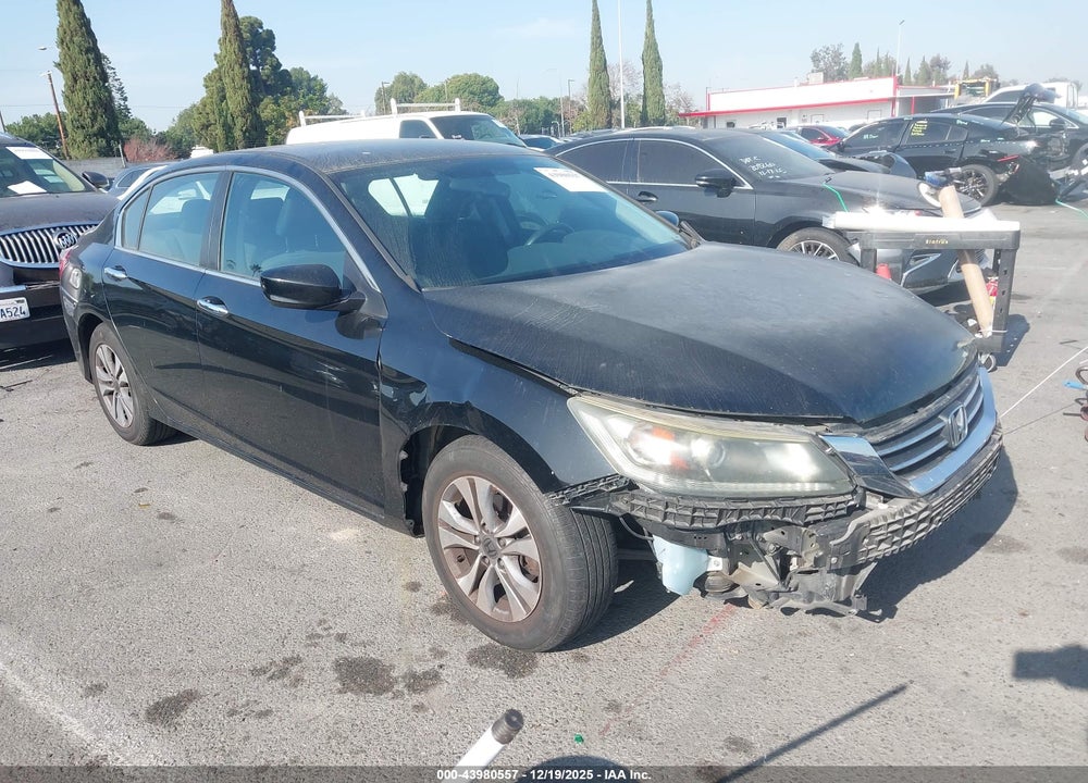 2015 HONDA ACCORD LX VIN: 1HGCR2F35FA139366