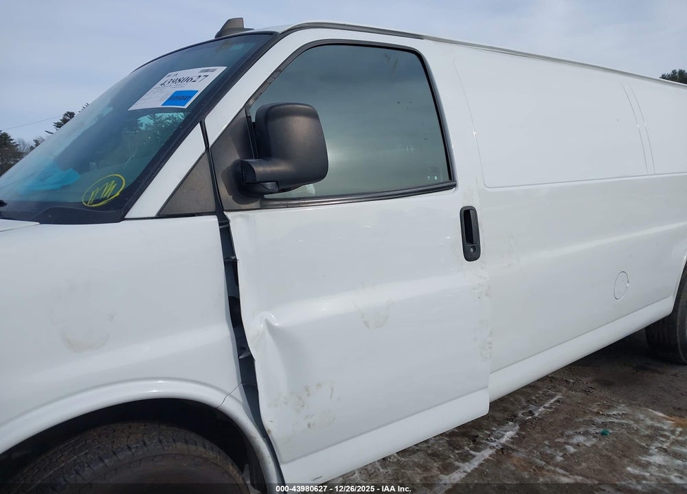 2021 CHEVROLET EXPRESS CARGO RWD 2500 EXTENDED WHEELBASE WT VIN: 1GCWGBFP6M1260800