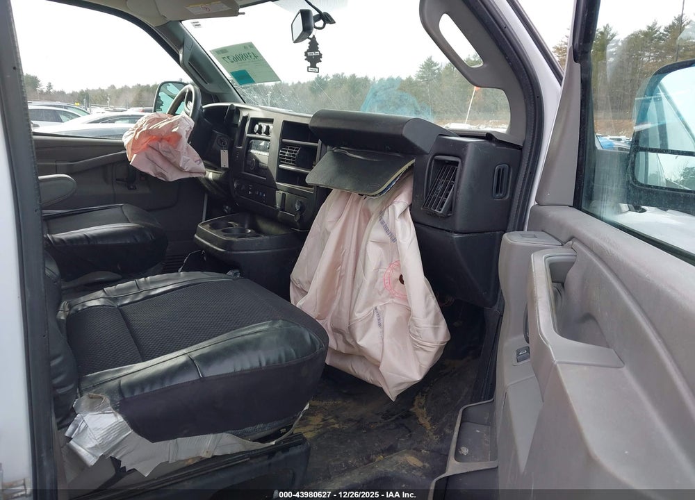 2021 CHEVROLET EXPRESS CARGO RWD 2500 EXTENDED WHEELBASE WT VIN: 1GCWGBFP6M1260800