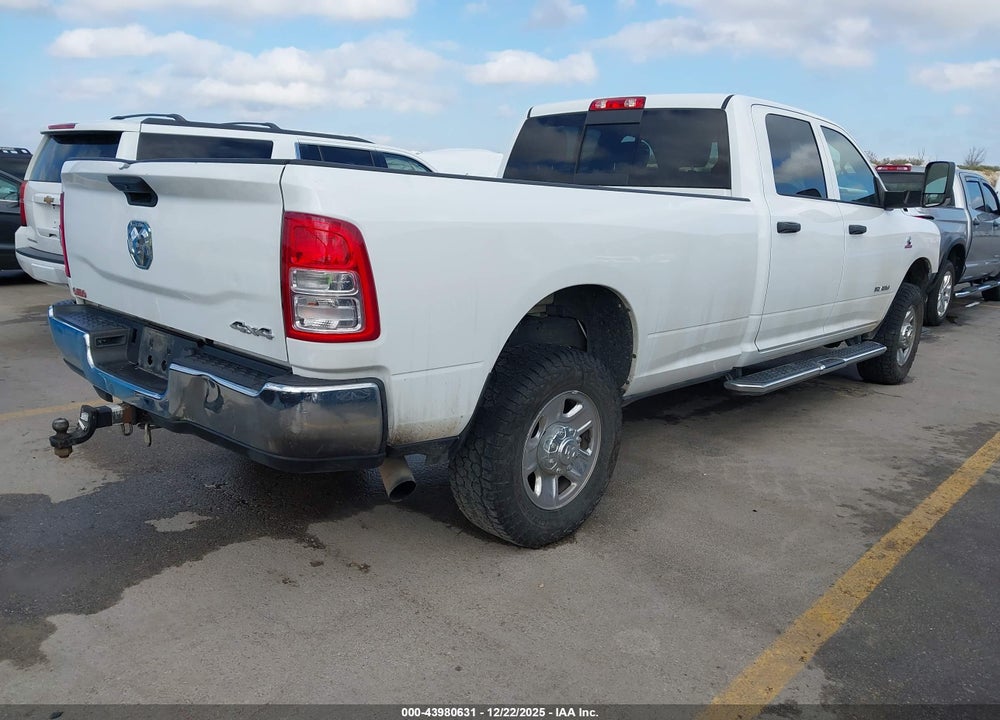 2022 RAM 2500 TRADESMAN  4X4 8' BOX VIN: 3C6UR5HL2NG212752