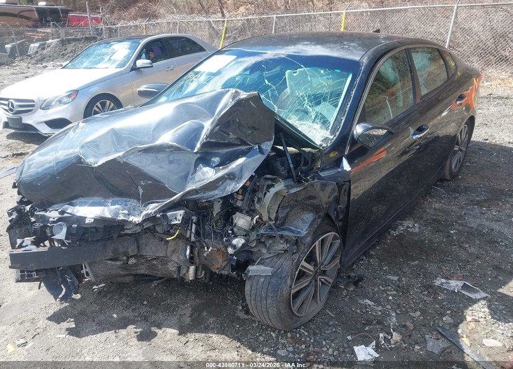 2019 KIA OPTIMA LX VIN: 5XXGT4L33KG377359