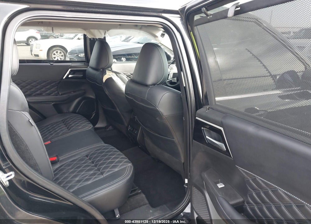 2024 MITSUBISHI OUTLANDER SEL 2.5 2WD VIN: JA4J3WA81RZ008355