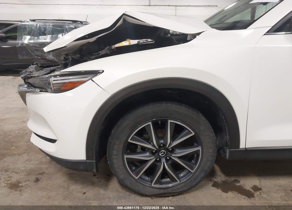2018 MAZDA CX-5 GRAND TOURING VIN: JM3KFBDM7J0400808