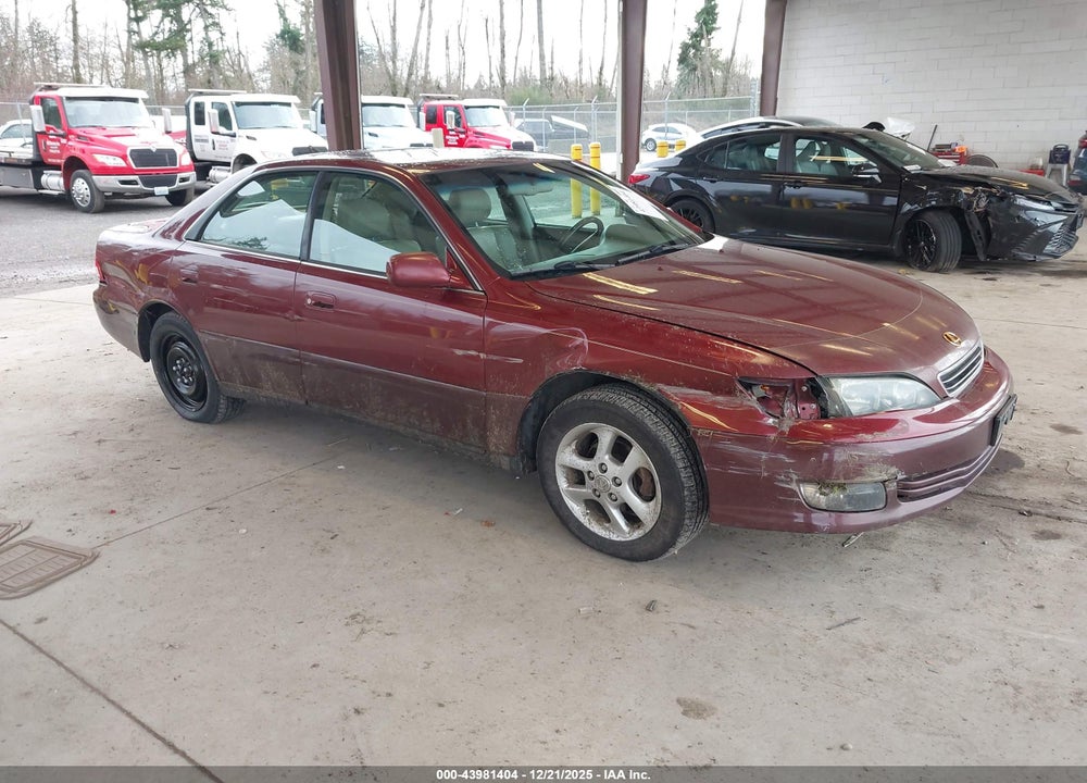 2000 LEXUS ES 300 VIN: JT8BF28G6Y5084679