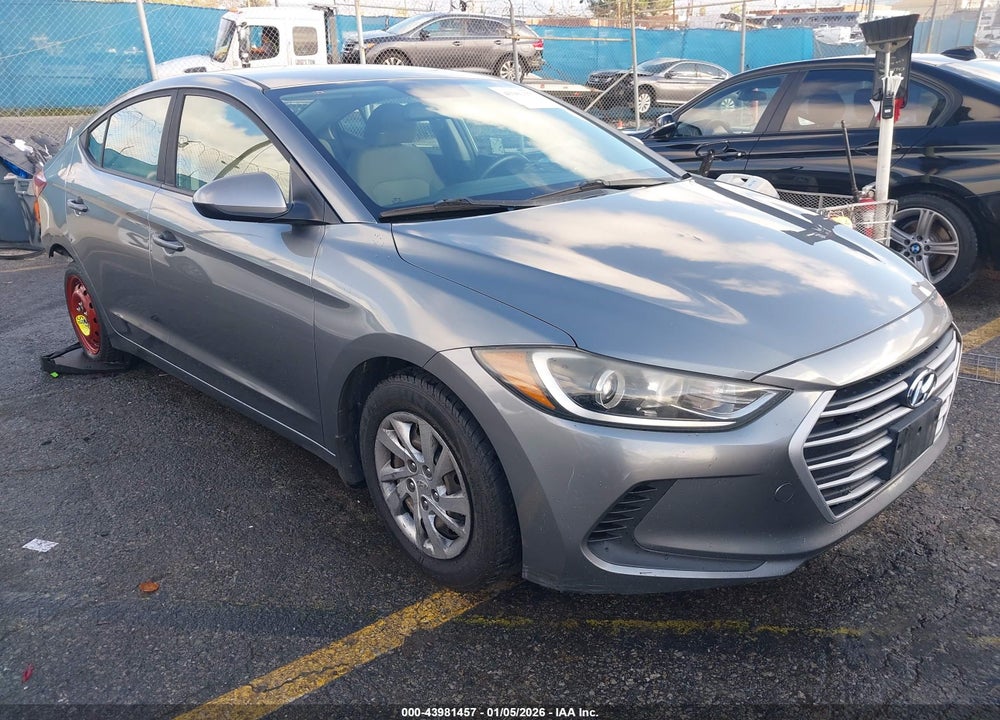 2018 HYUNDAI ELANTRA SE VIN: KMHD74LF6JU578405