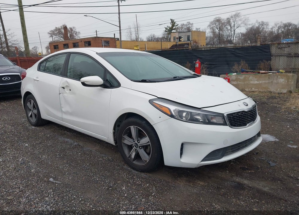 2018 KIA FORTE S VIN: 3KPFL4A71JE272201