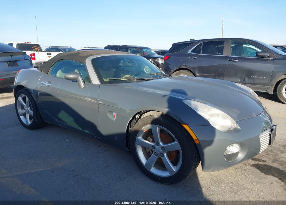 2008 PONTIAC SOLSTICE VIN: 1G2MC35B98Y111068