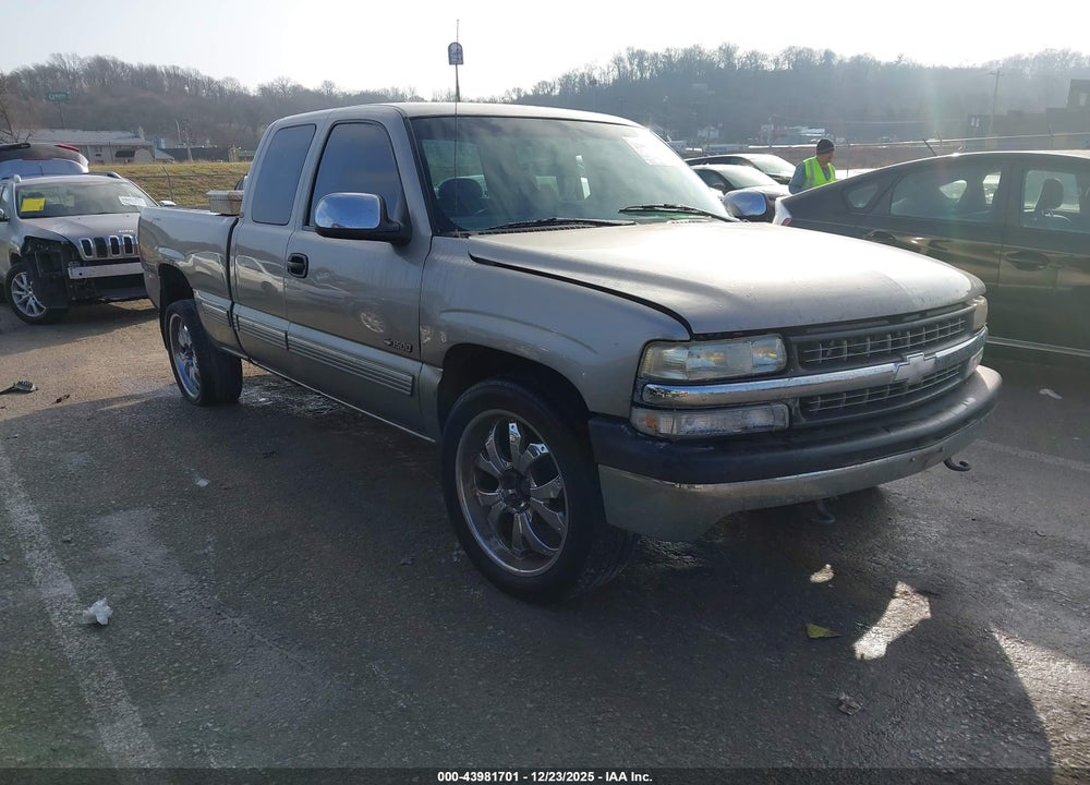 1999 CHEVROLET SILVERADO 1500 LS VIN: 2GCEK19T5X1232515