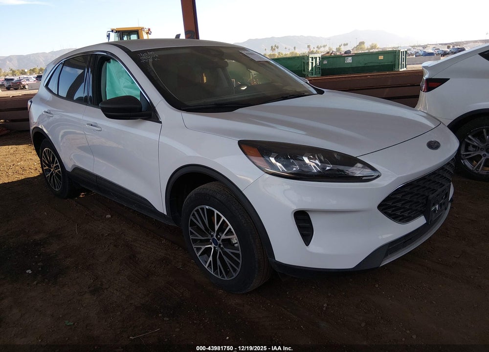 2022 FORD ESCAPE SE PLUG-IN HYBRID VIN: 1FMCU0EZ7NUB33696