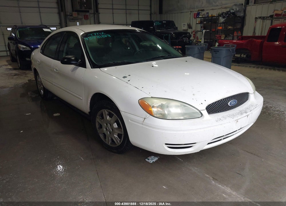 2004 FORD TAURUS LX VIN: 1FAFP52254G157186