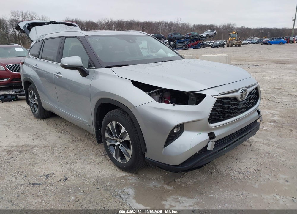 2025 TOYOTA HIGHLANDER HYBRID XLE VIN: 5TDKBRCH7SS649321