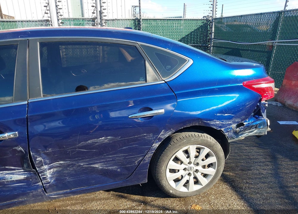 2016 NISSAN SENTRA SV VIN: 3N1AB7AP7GY265388