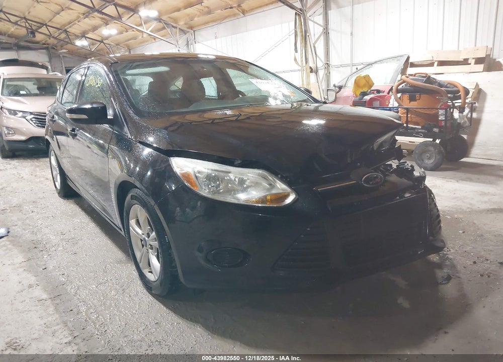 2014 FORD FOCUS SE VIN: 1FADP3K21EL235144