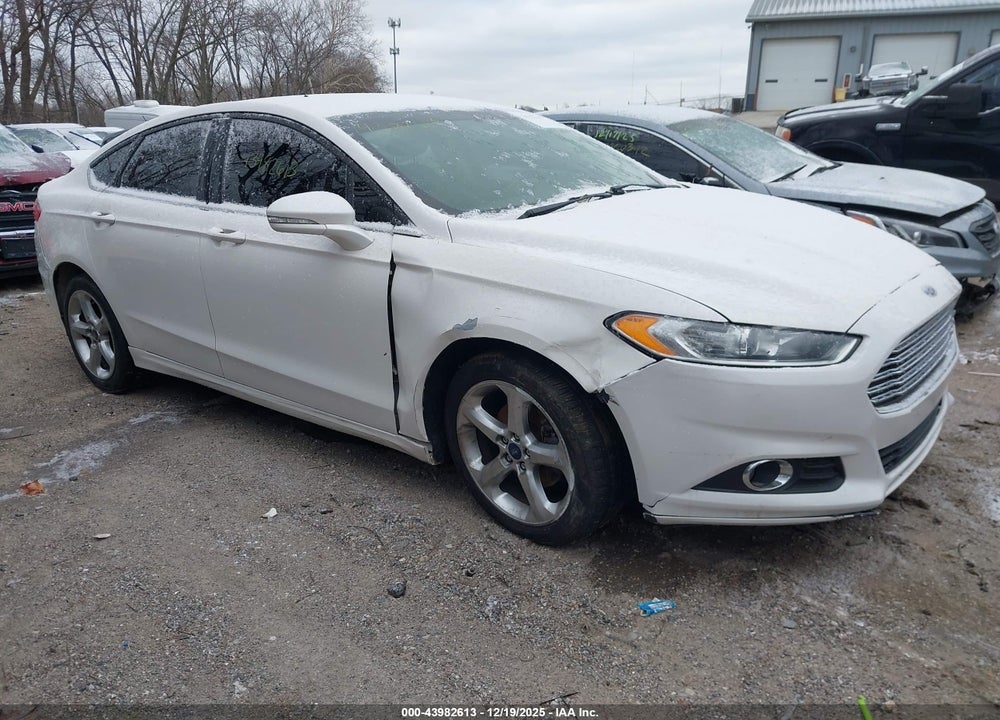 2015 FORD FUSION SE VIN: 3FA6P0H9XFR236582