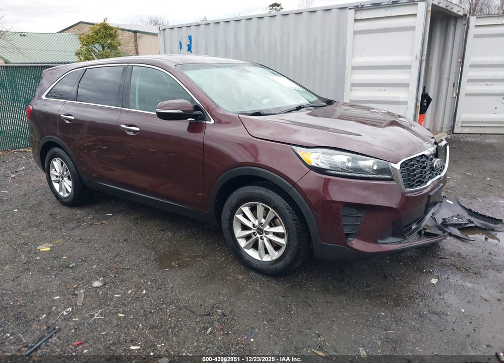 2019 KIA SORENTO 2.4L LX VIN: 5XYPG4A33KG510625