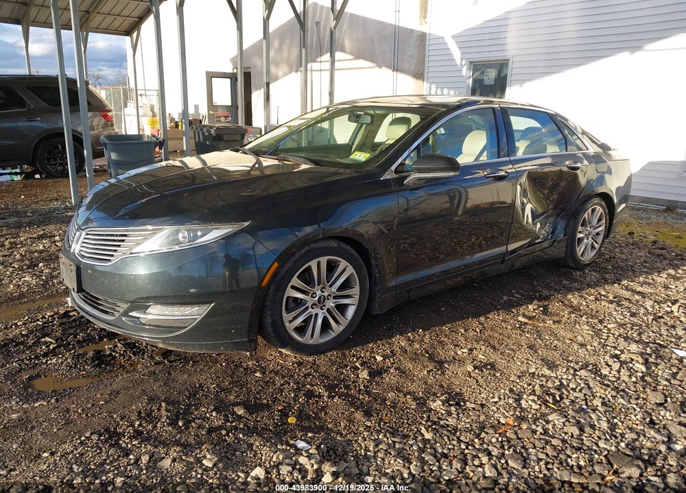 2014 LINCOLN MKZ VIN: 3LN6L2G92ER825185