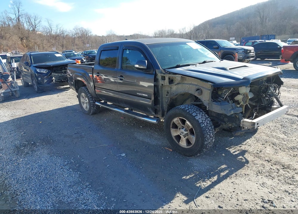 2013 TOYOTA TACOMA BASE V6 VIN: 3TMLU4EN9DM123294