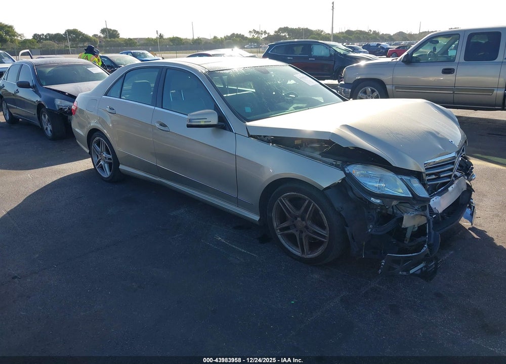 2013 MERCEDES-BENZ E 350 4MATIC VIN: WDDHF8JBXDA725739