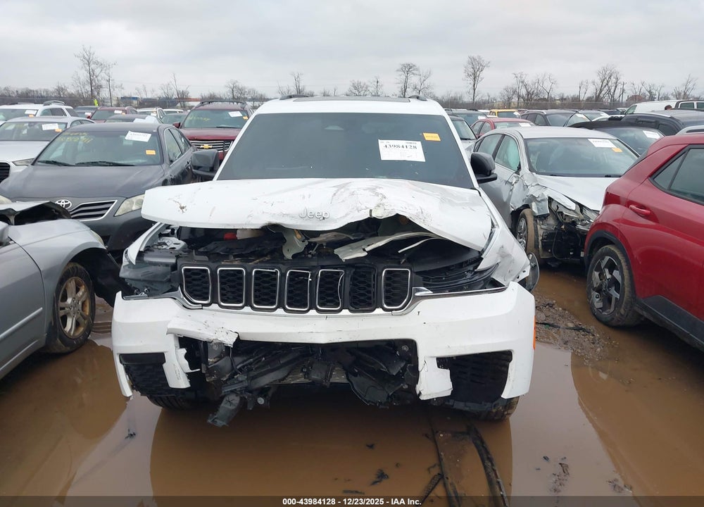 2025 JEEP GRAND CHEROKEE L LAREDO X 4X4 VIN: 1C4RJKAG7S8660925