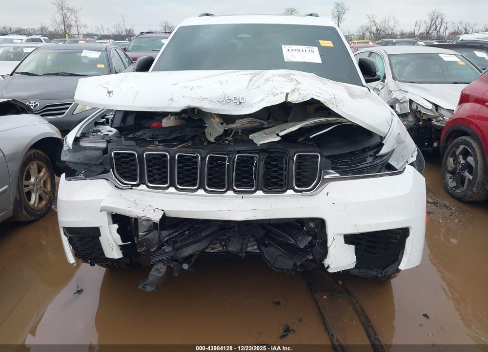 2025 JEEP GRAND CHEROKEE L LAREDO X 4X4 VIN: 1C4RJKAG7S8660925