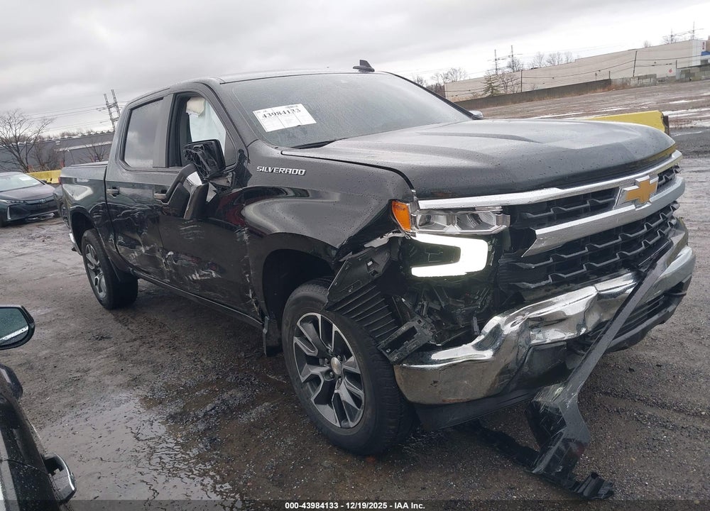 2022 CHEVROLET SILVERADO 1500 4WD  SHORT BED LT WITH 2FL VIN: 1GCPDKEK3NZ623883