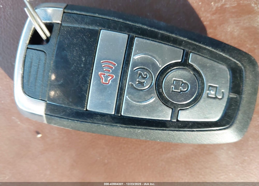 2024 FORD MAVERICK LARIAT VIN: 3FTTW8S99RRB05610