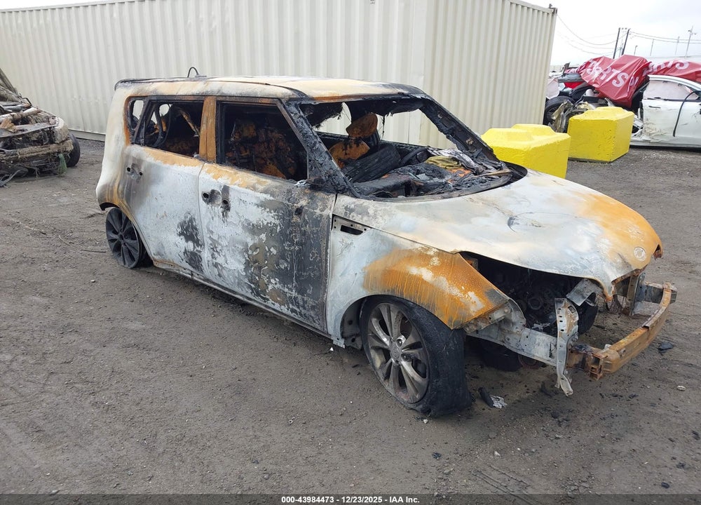 2016 KIA SOUL + VIN: KNDJP3A50G7278121