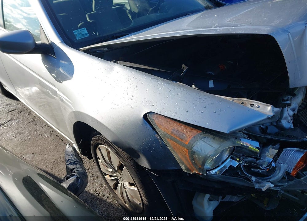 2009 HONDA ACCORD 2.4 LX VIN: 1HGCP26369A012880