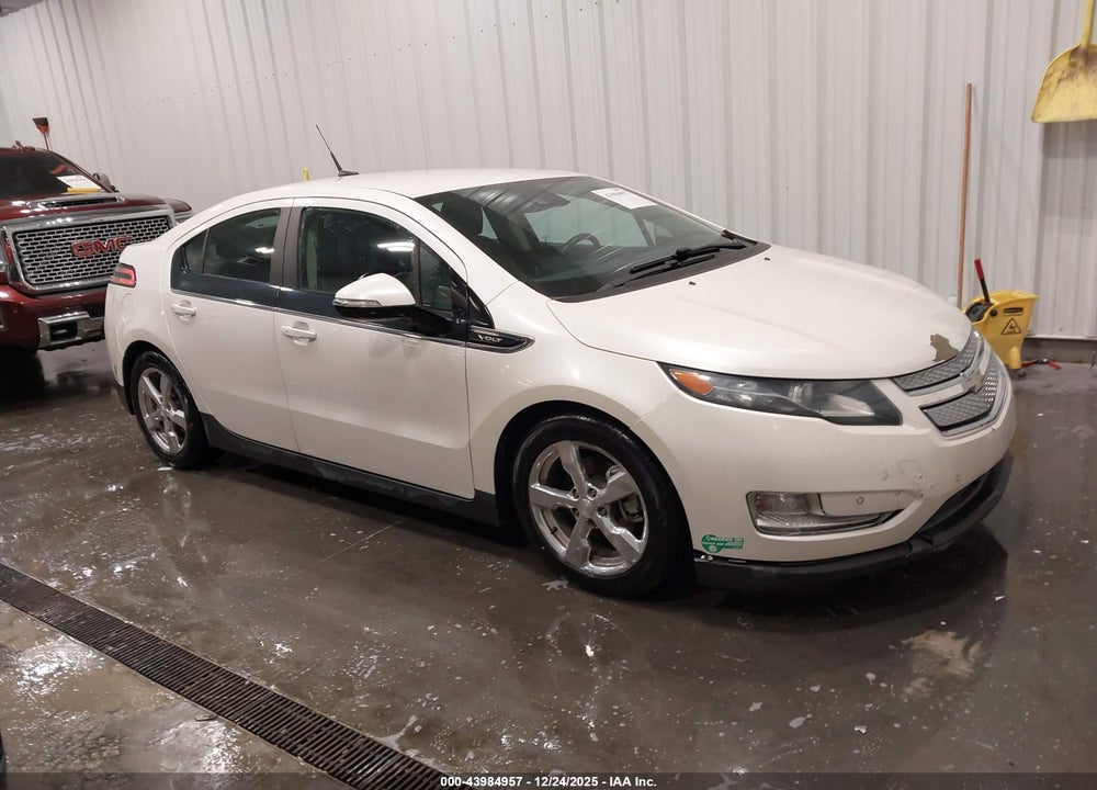 2013 CHEVROLET VOLT VIN: 1G1RH6E48DU103611