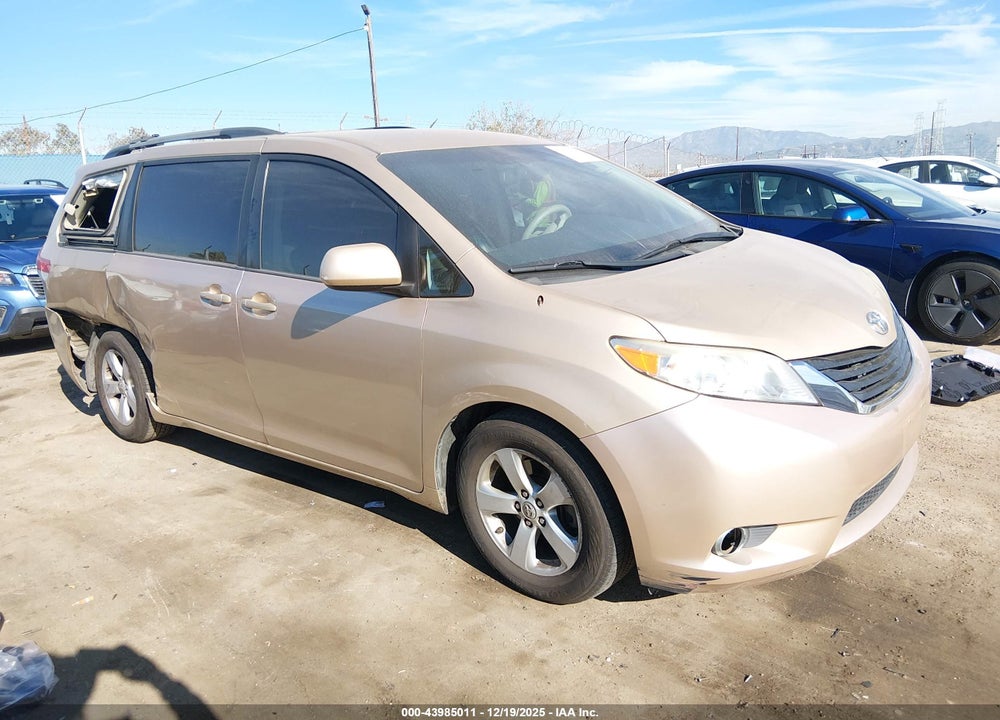 2012 TOYOTA SIENNA LE V6 8 PASSENGER VIN: 5TDKK3DC7CS267632