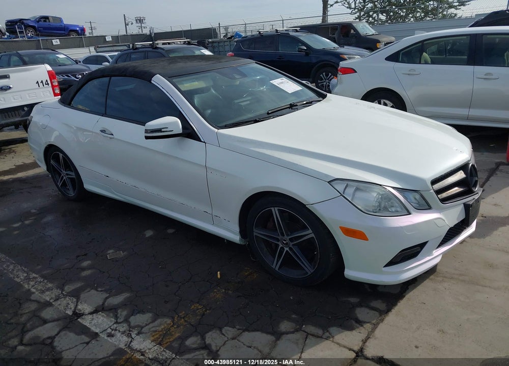 2011 MERCEDES-BENZ E 550 VIN: WDDKK7CF6BF061631