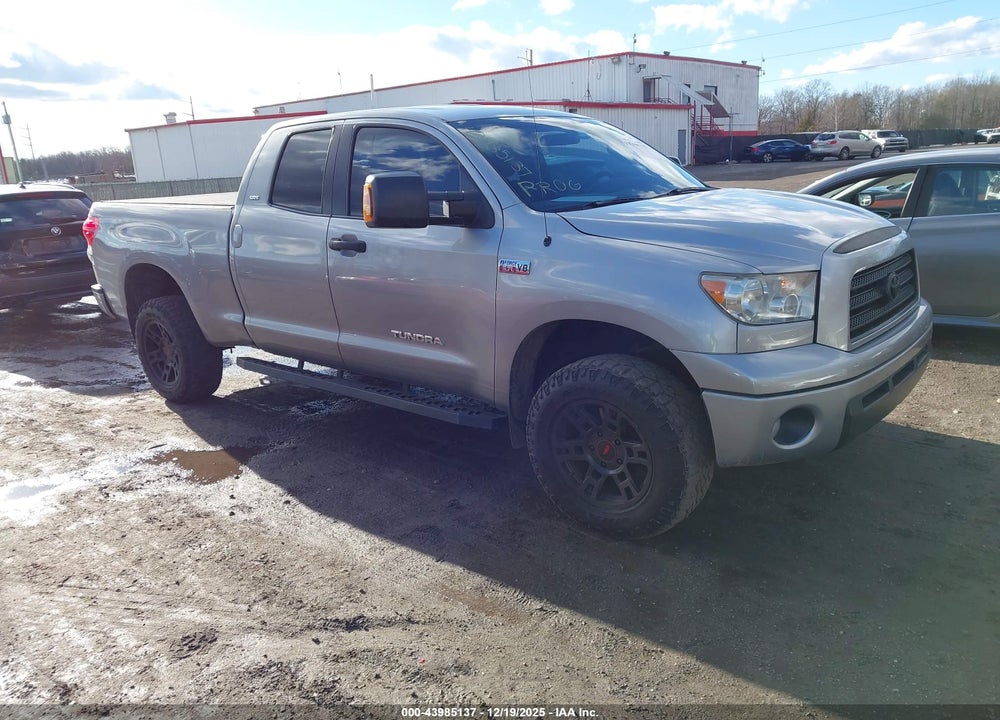 2008 TOYOTA TUNDRA SR5 5.7L V8 VIN: 5TBBV541X8S494430