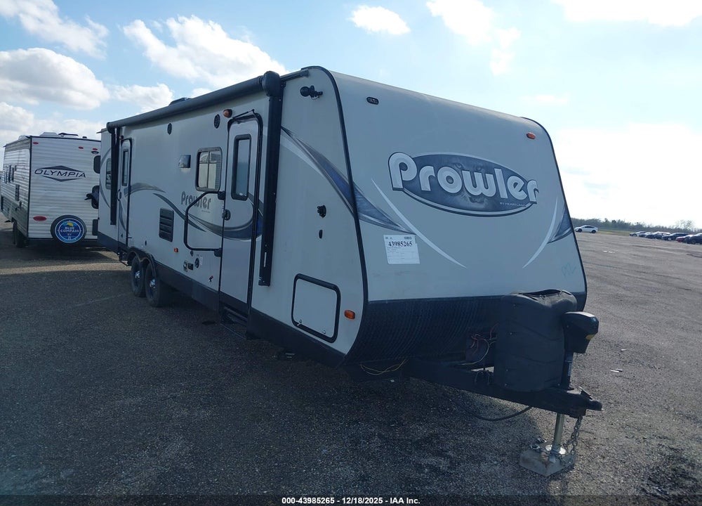 2018 PROWLER 281 VIN: 5SFPB3326JE349396