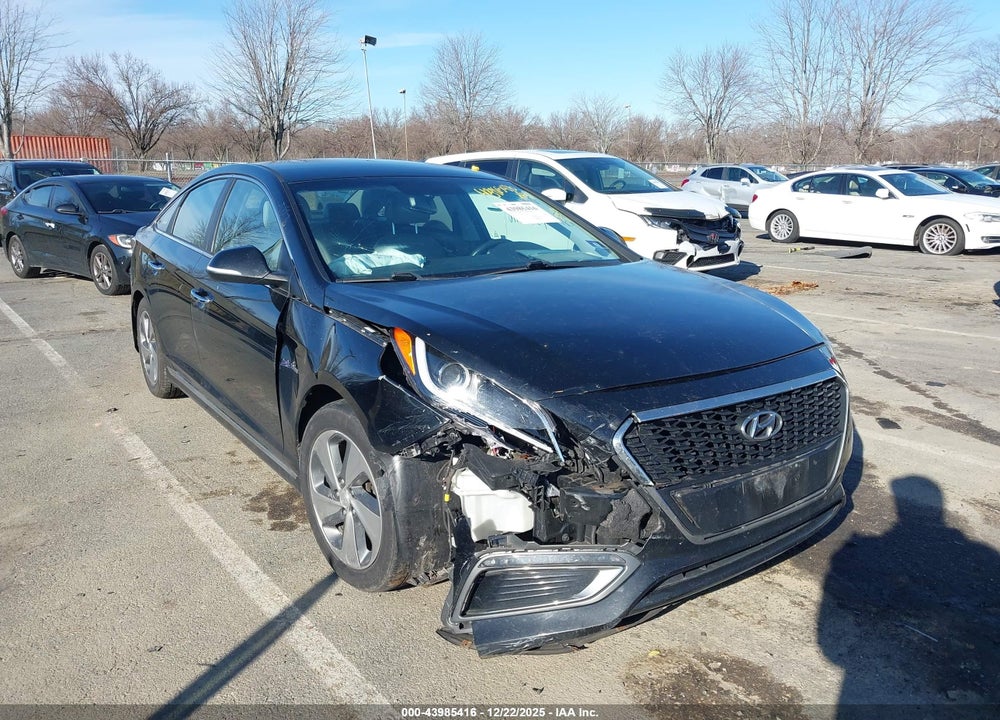 2017 HYUNDAI SONATA HYBRID LIMITED VIN: KMHE34L1XHA044808