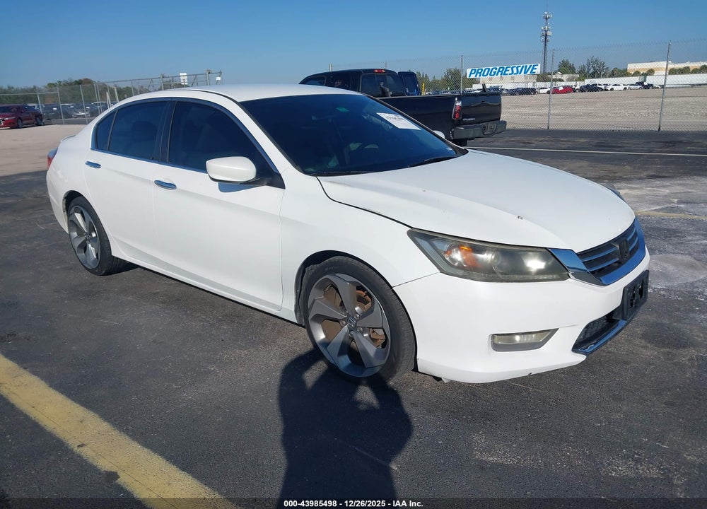 2015 HONDA ACCORD LX VIN: 1HGCR2F32FA225590
