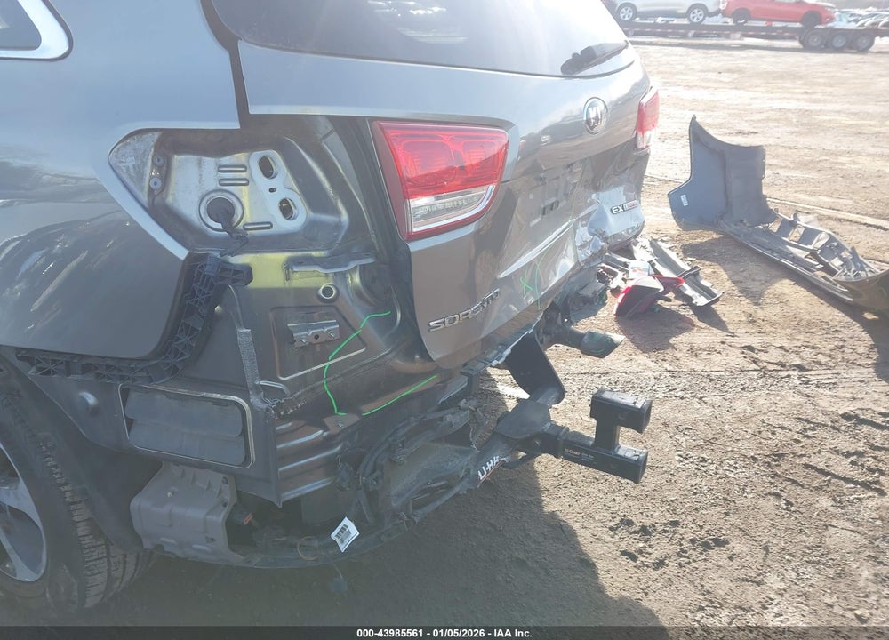 2016 KIA SORENTO 2.0T EX VIN: 5XYPH4A17GG010762