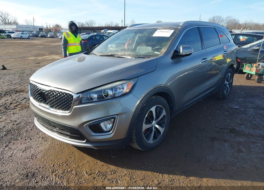 2016 KIA SORENTO 2.0T EX VIN: 5XYPH4A17GG010762