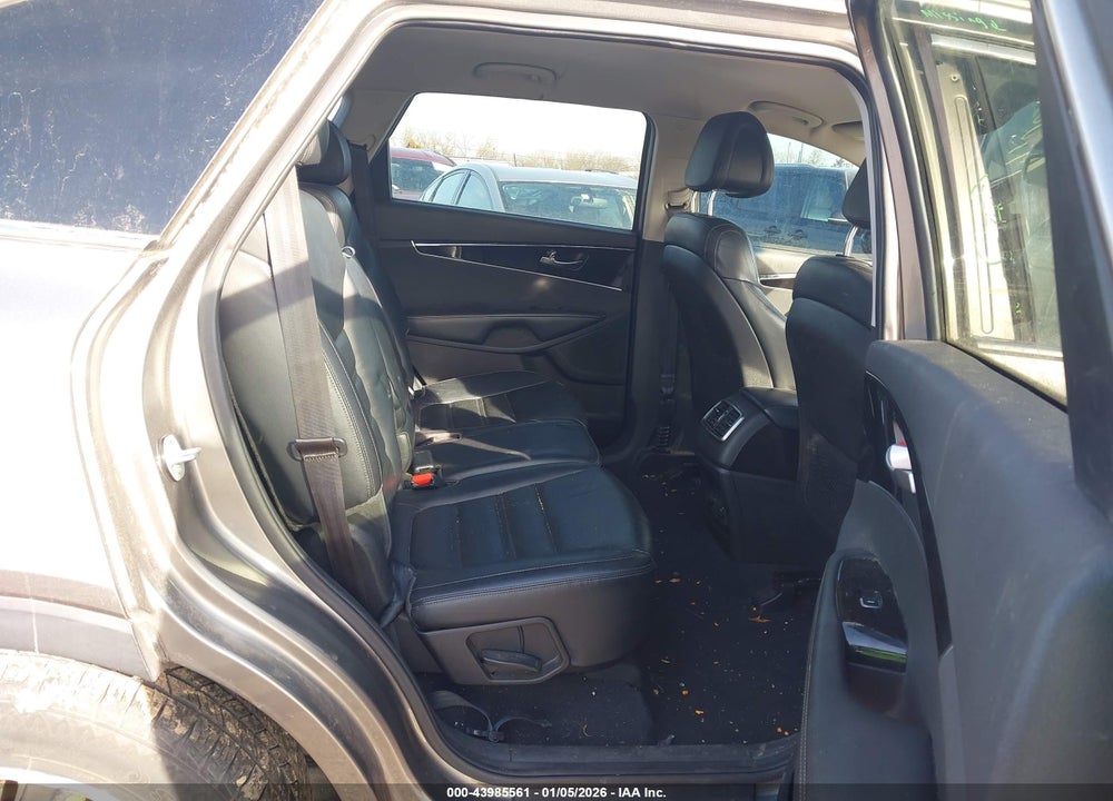 2016 KIA SORENTO 2.0T EX VIN: 5XYPH4A17GG010762
