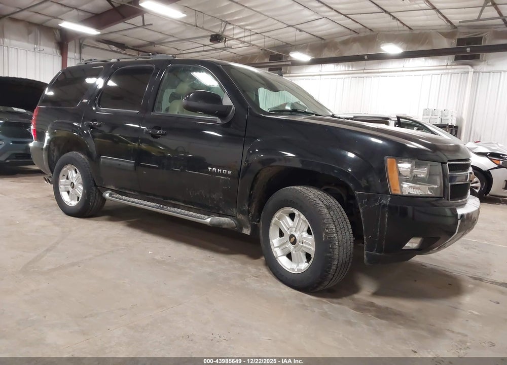 2010 CHEVROLET TAHOE LT VIN: 1GNUKBE03AR158160
