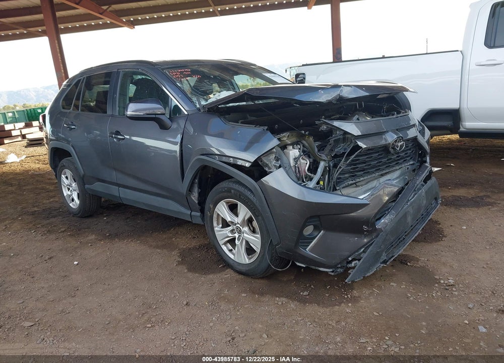 2021 TOYOTA RAV4 XLE VIN: 2T3W1RFV5MW165218